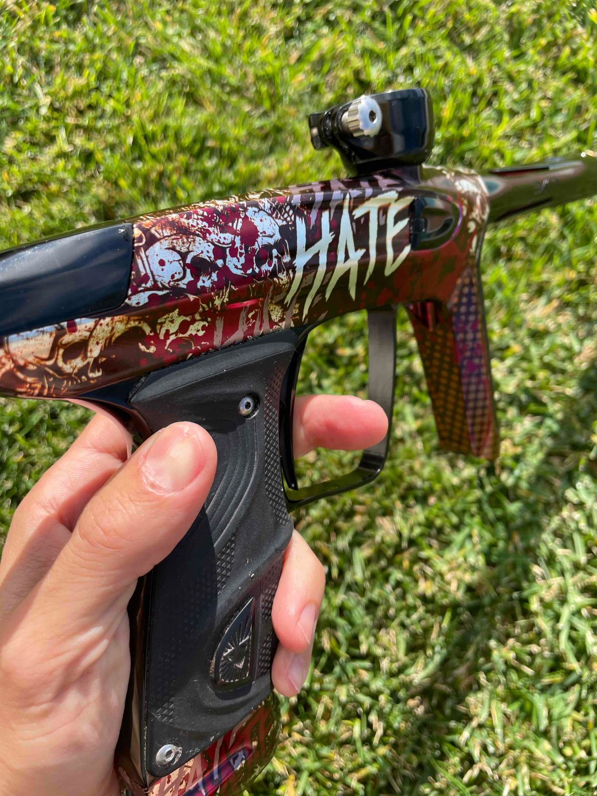 TM40 Hate LUXE