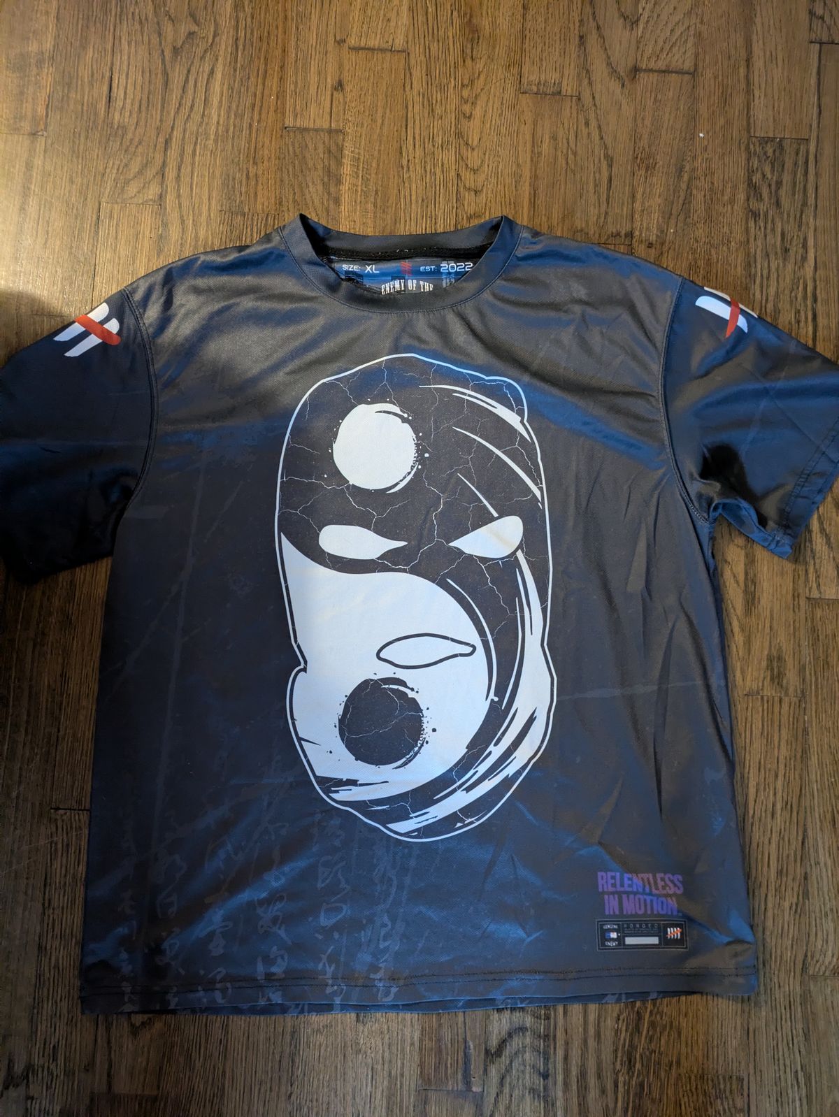 eots mask tech tee