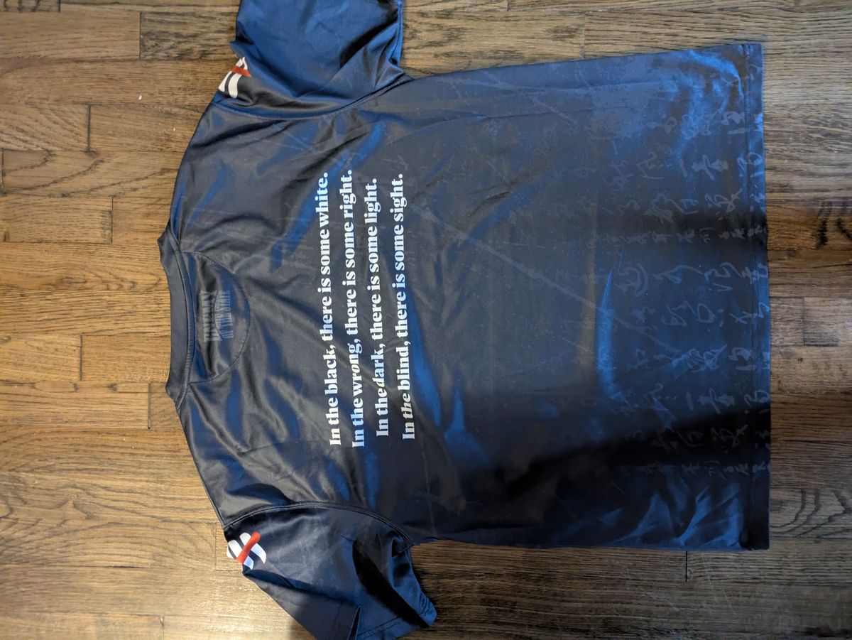 eots mask tech tee