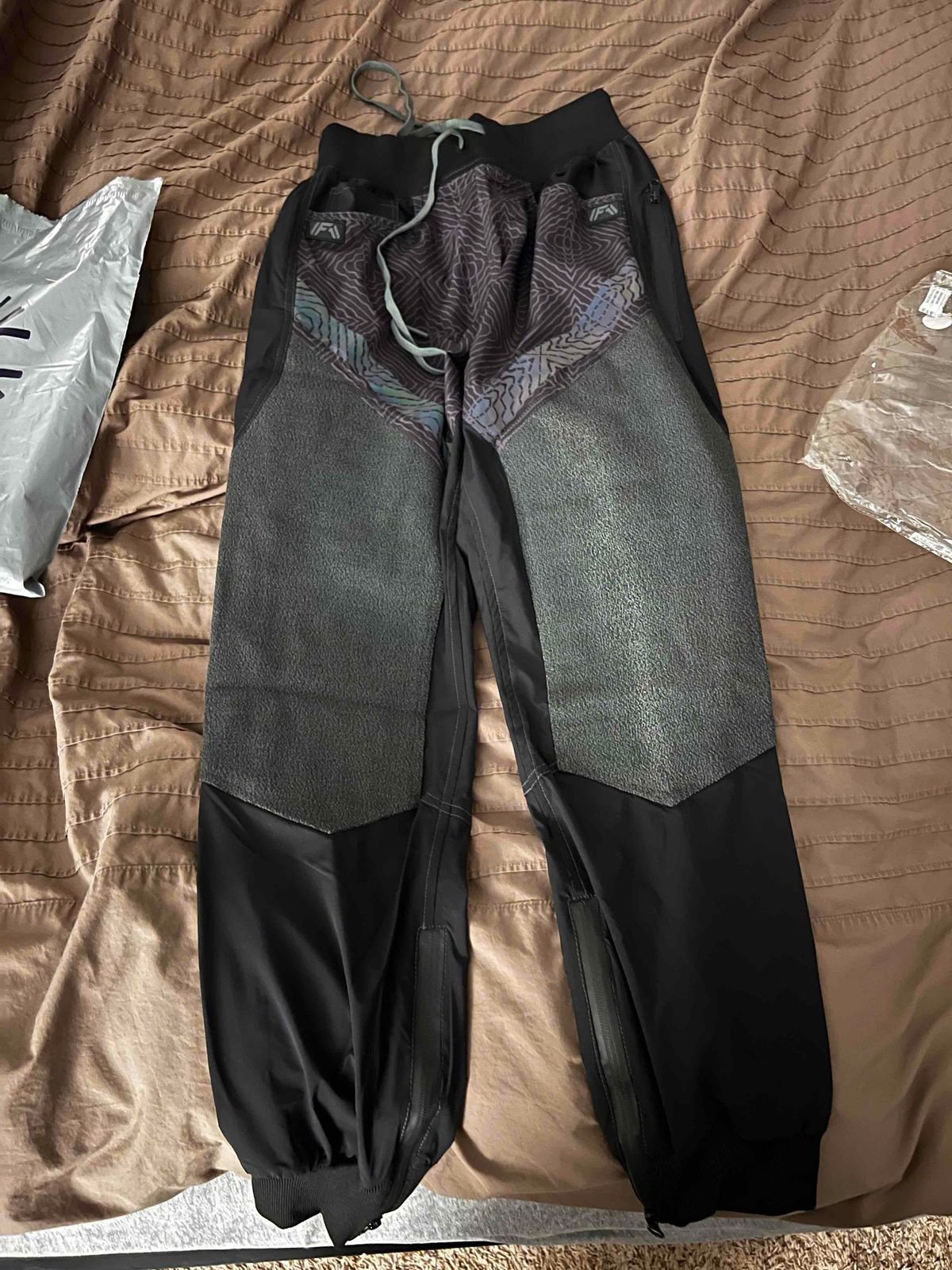 BN Hormesis Field One Pants Size Small