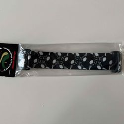 Sandana black and white mask strap