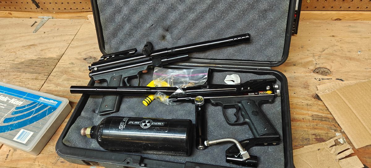 2 pirannahs and a tank 