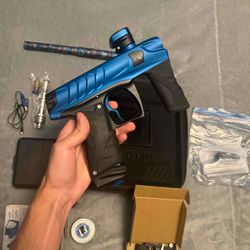 Field One Force V1