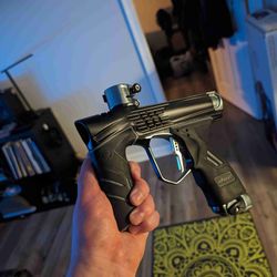 DSR+ Icon w/gold Edge 2 Triggee