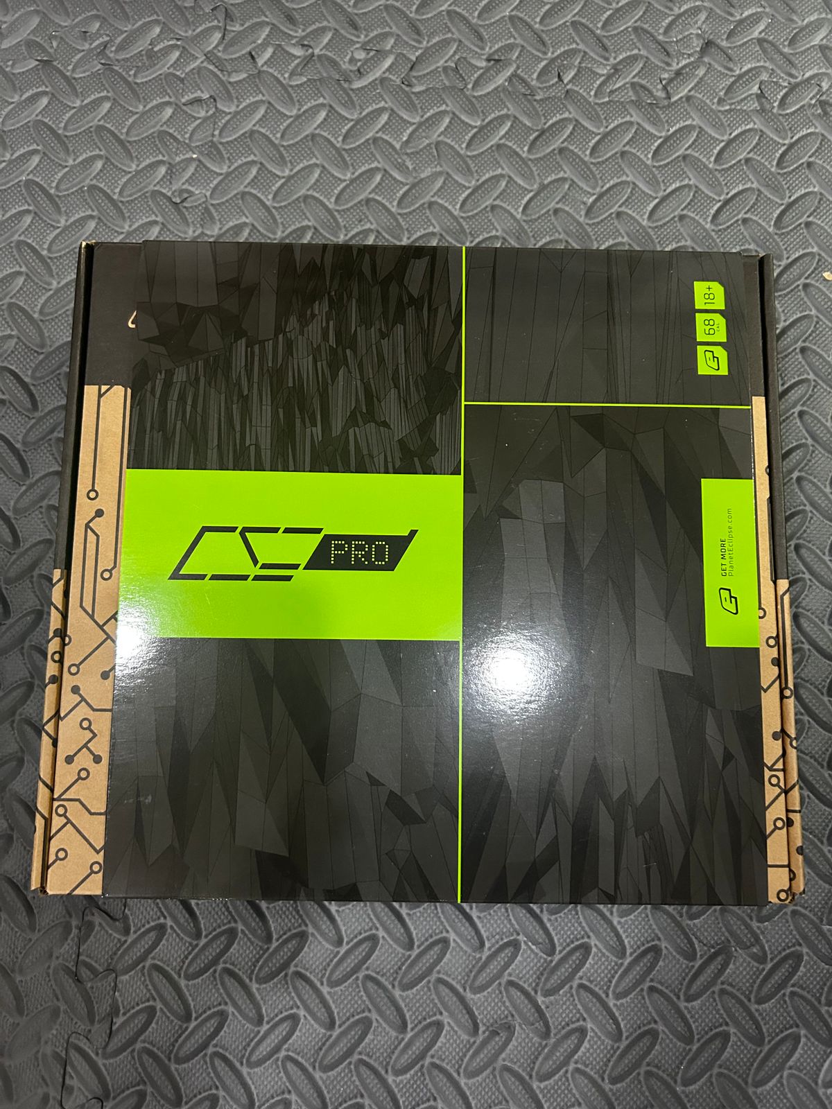 NIB - Dark CS3 Pro - Bone