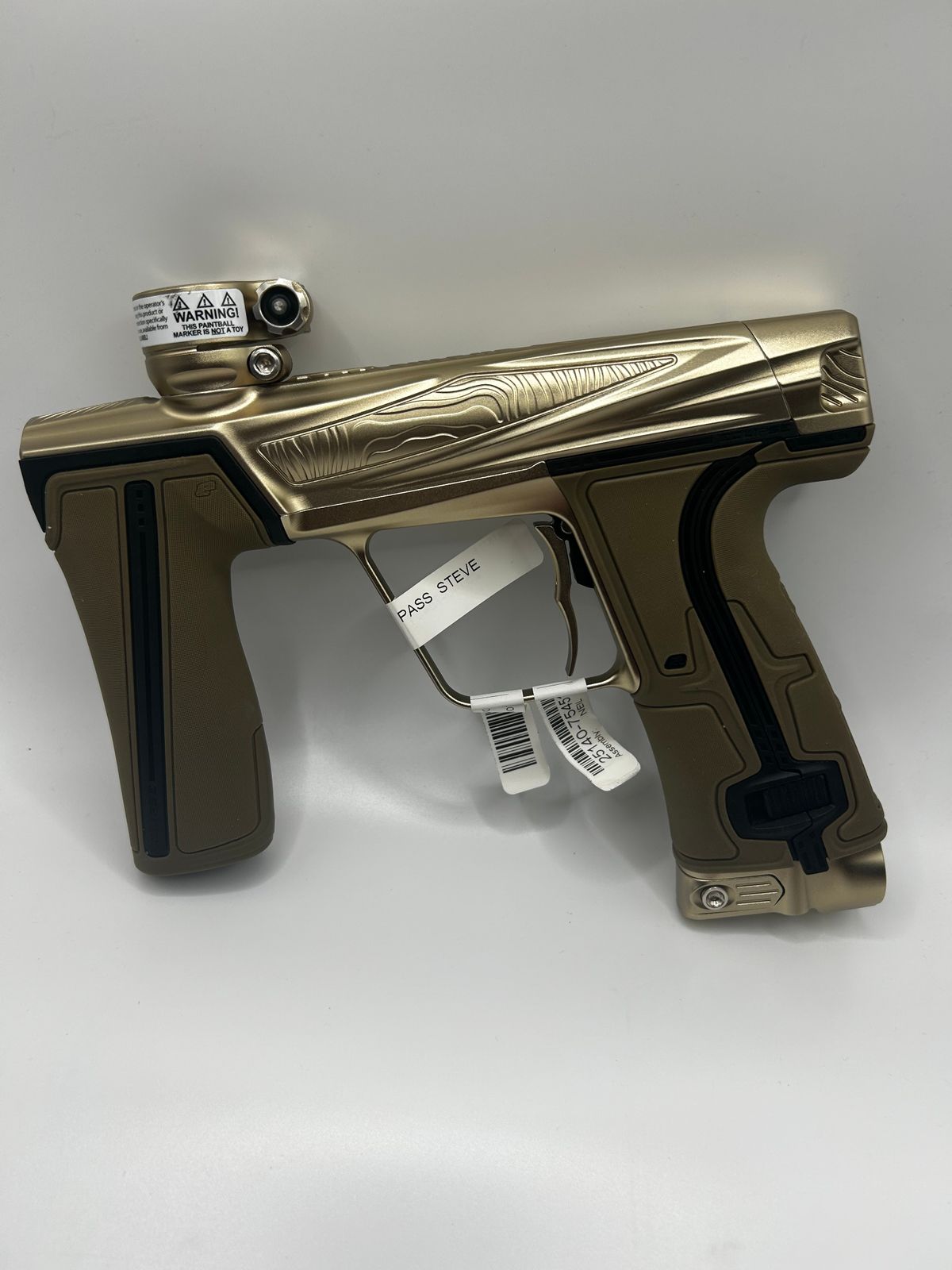 NIB - Dark CS3 Pro - Bone