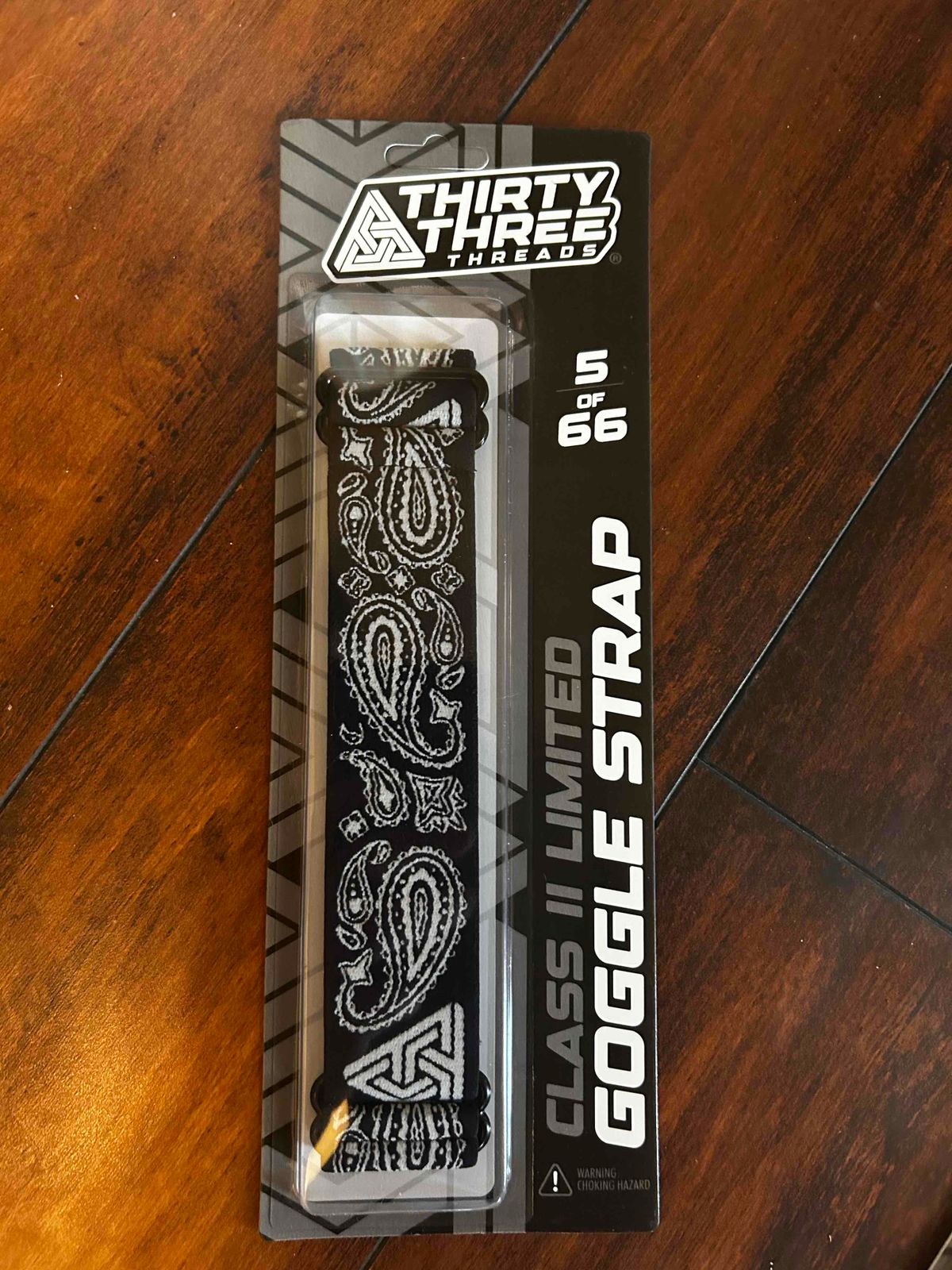 33 Threads Jesse James Strap NIB