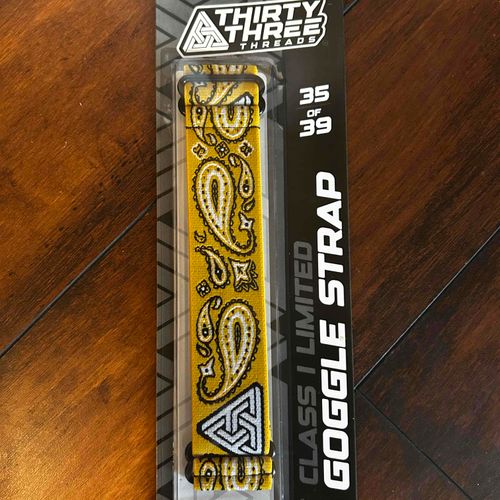33 Threads John Wesley Strap NIB