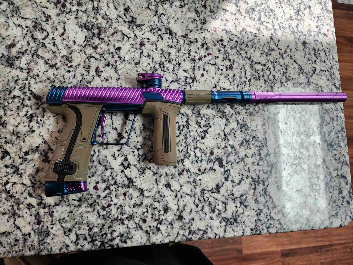 1/1 "ULTRAVIOLET" Twister CS3