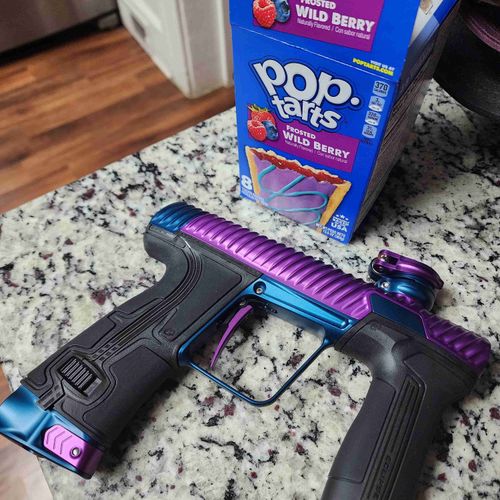 1/1 "ULTRAVIOLET" Twister CS3