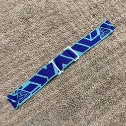 ThirtyThreeThreads Retro Strap