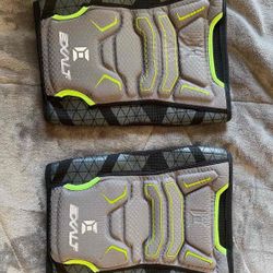 Exalt knee pads