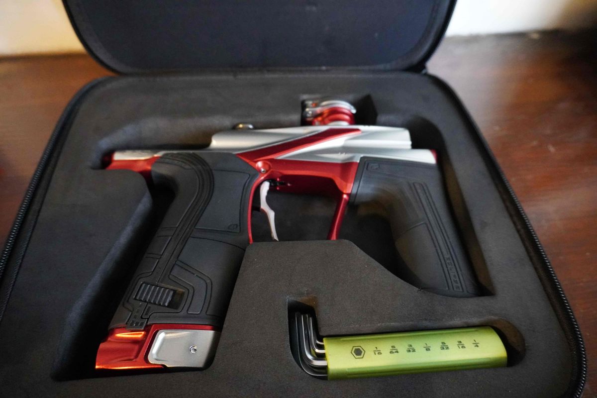  Planet Eclipse Ego LV2 Paintball Gun - Silver/Red