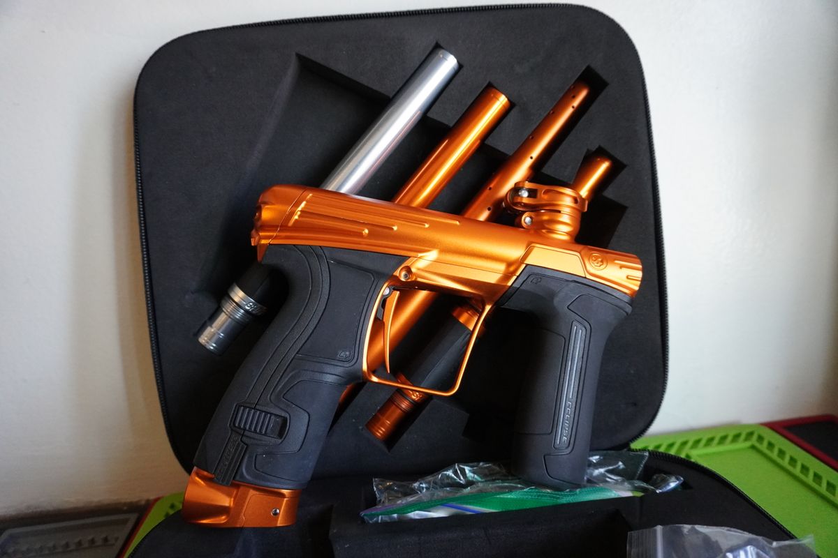 Infamous CS2 Pro - Orange 
