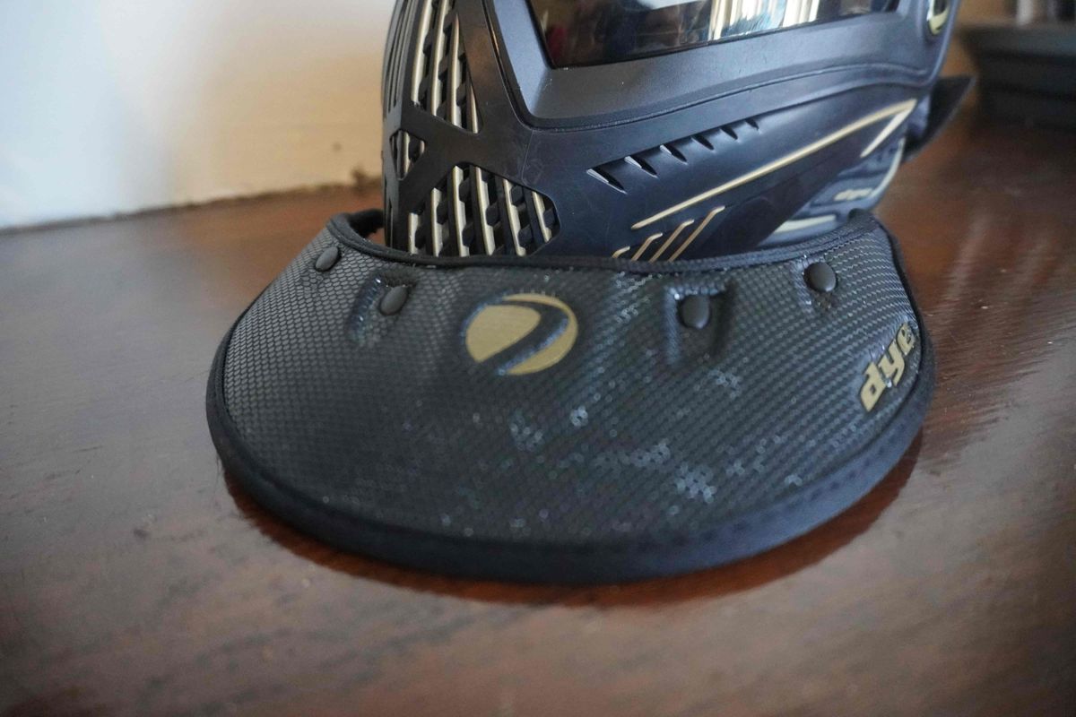 Dye i5 2.0 Paintball Mask/Goggle - Onyx Gold with Visor
