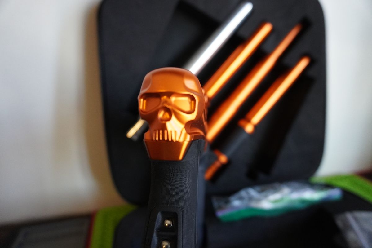 Infamous CS2 Pro - Orange 