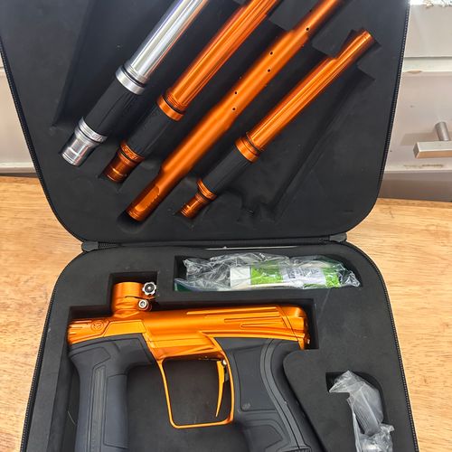 Infamous CS2 Pro - Orange 