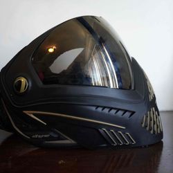 Dye i5 2.0 Paintball Mask/Goggle - Onyx Gold with Visor
