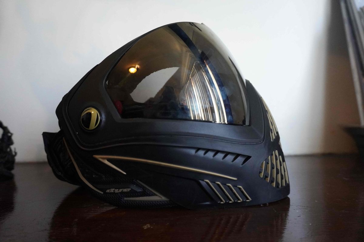 Dye i5 2.0 Paintball Mask/Goggle - Onyx Gold with Visor