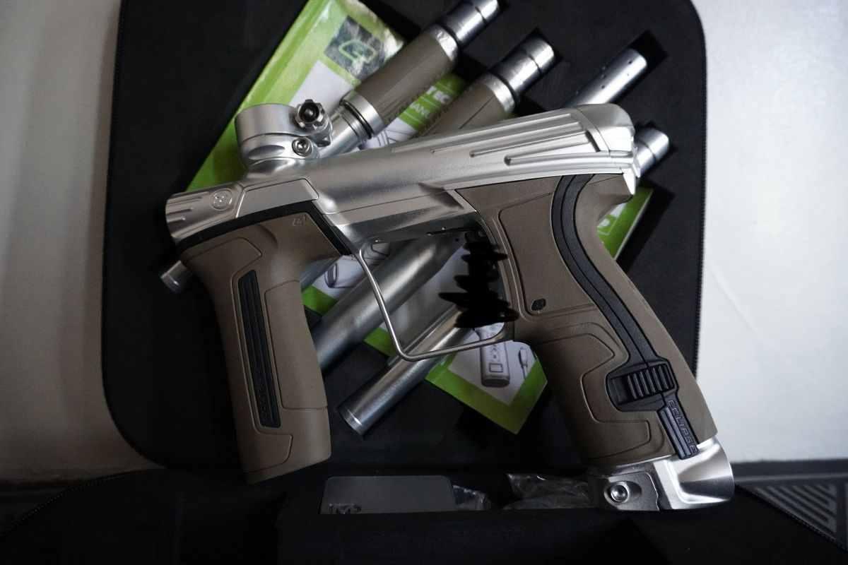 Infamous CS2 Pro + Mech Frame