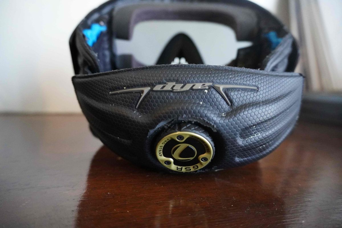 Dye i5 2.0 Paintball Mask/Goggle - Onyx Gold with Visor
