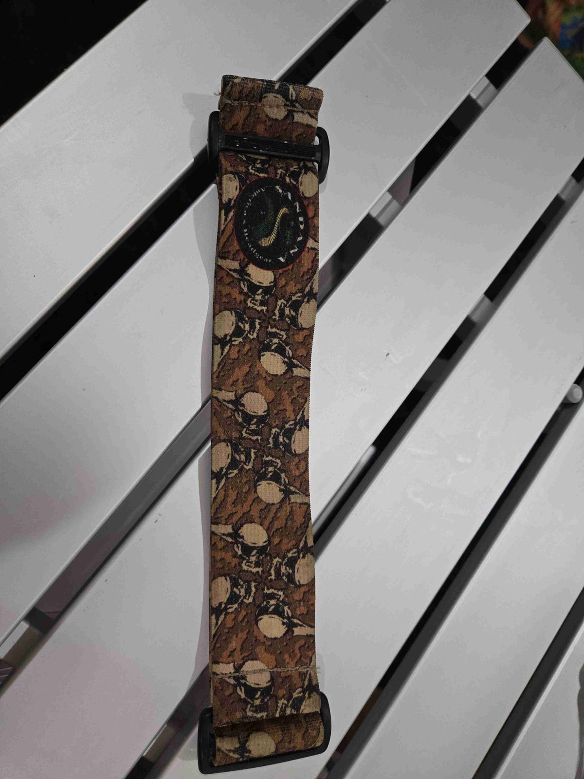Brown/ tan sandana flying skull strap