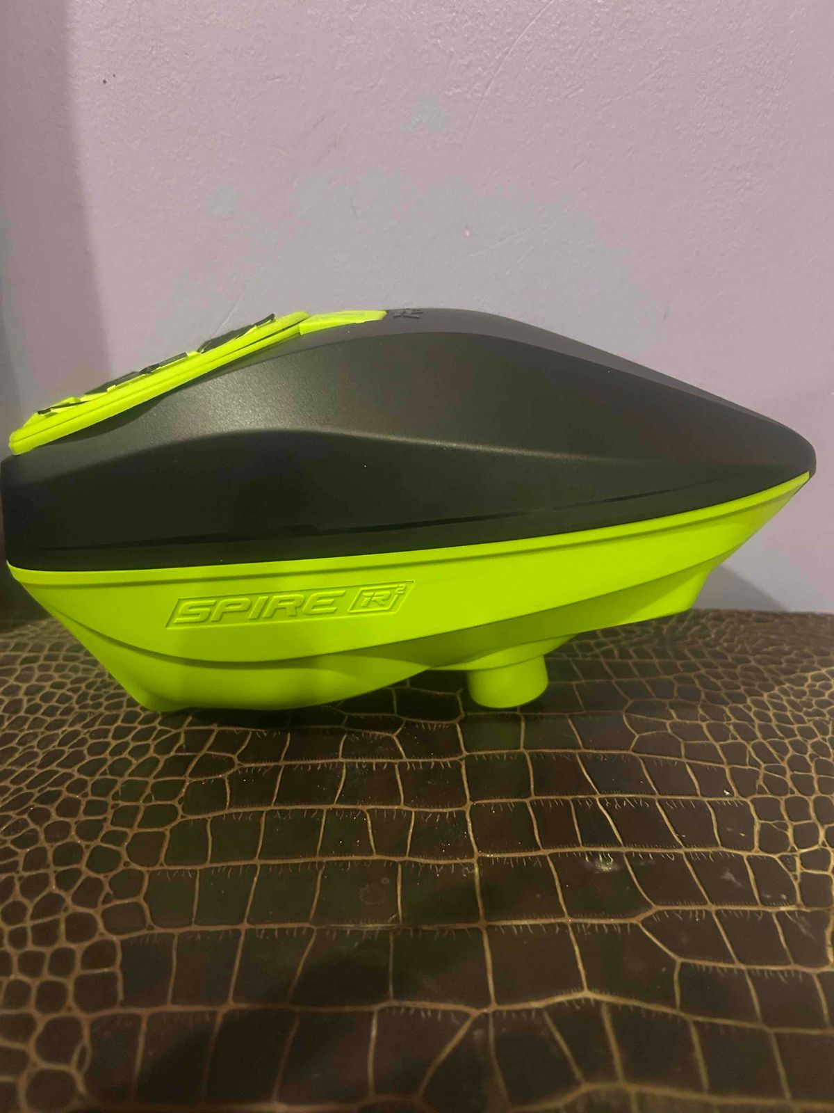 Spire IR2 Black Acid SE