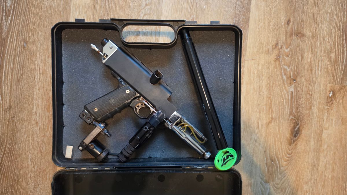 Vintage WGP Autococker Paintball Marker Pre-2K Dye 45 Frame Air America Case