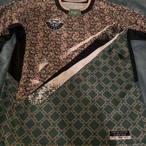 Hormesis/Sandana collab jersey size medium