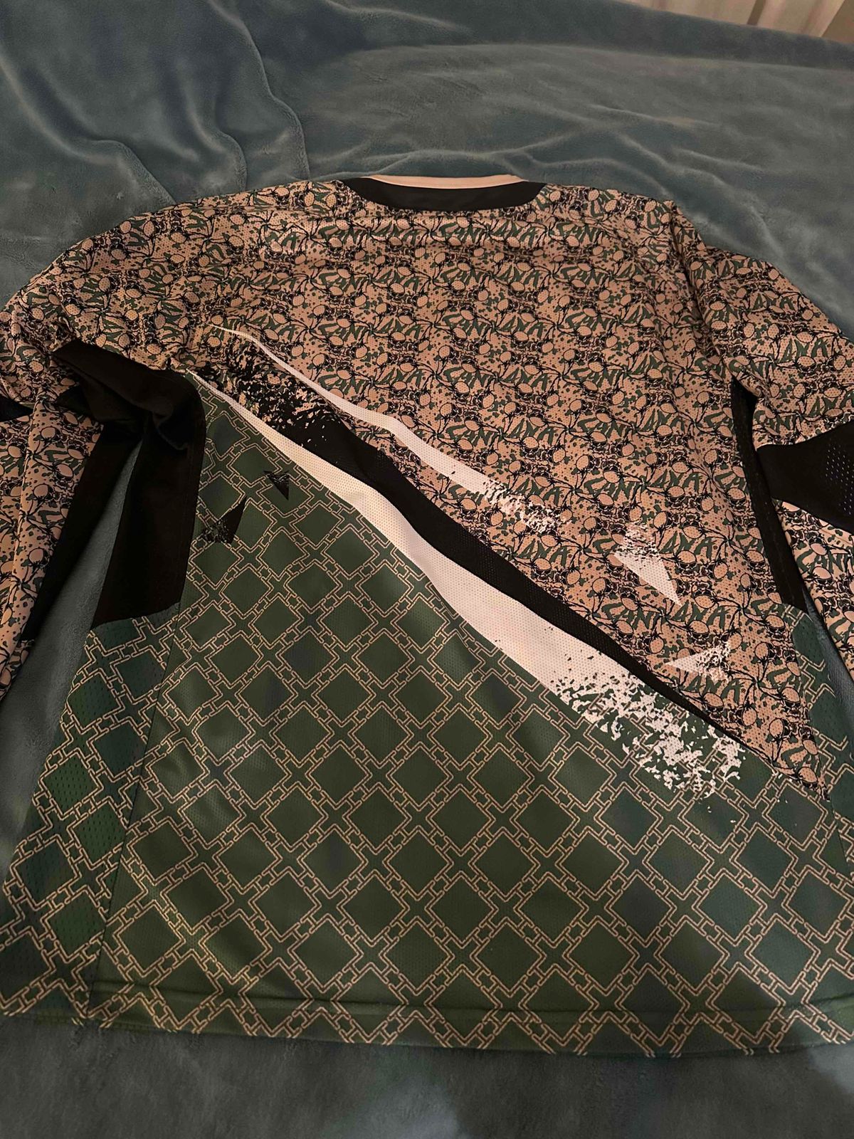 Hormesis/Sandana collab jersey size medium