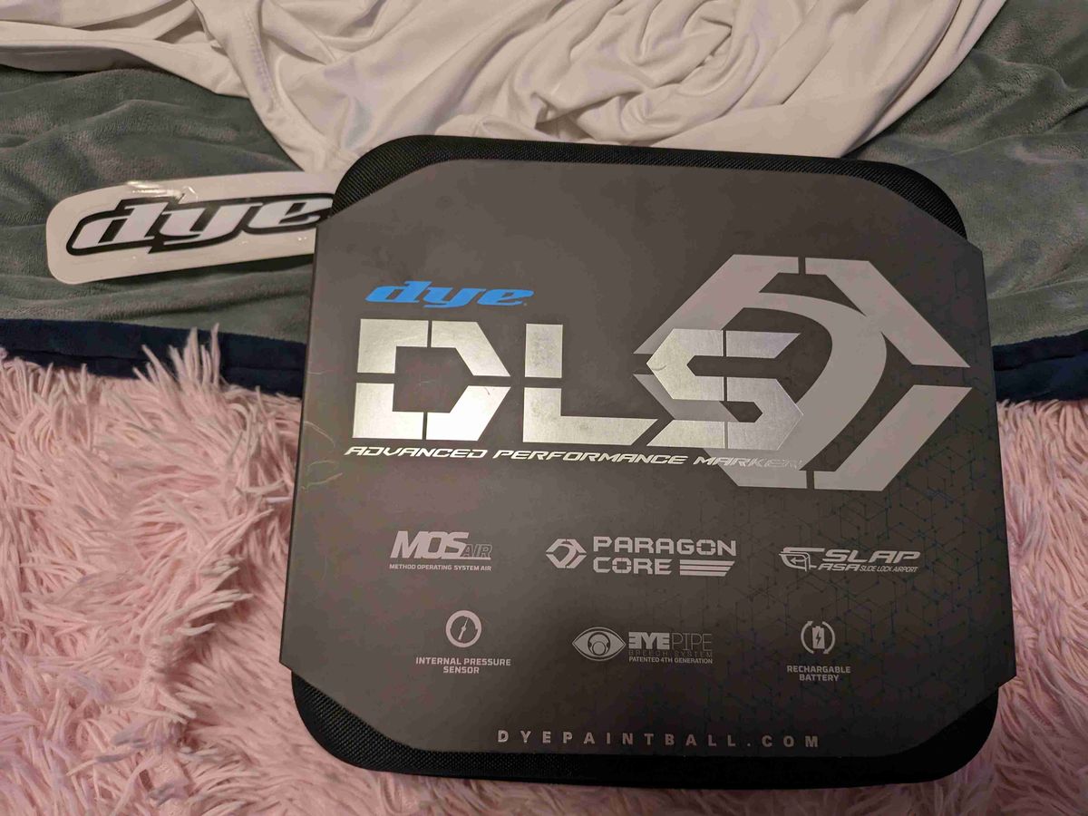 Brand new Dye DLS v2 bolt