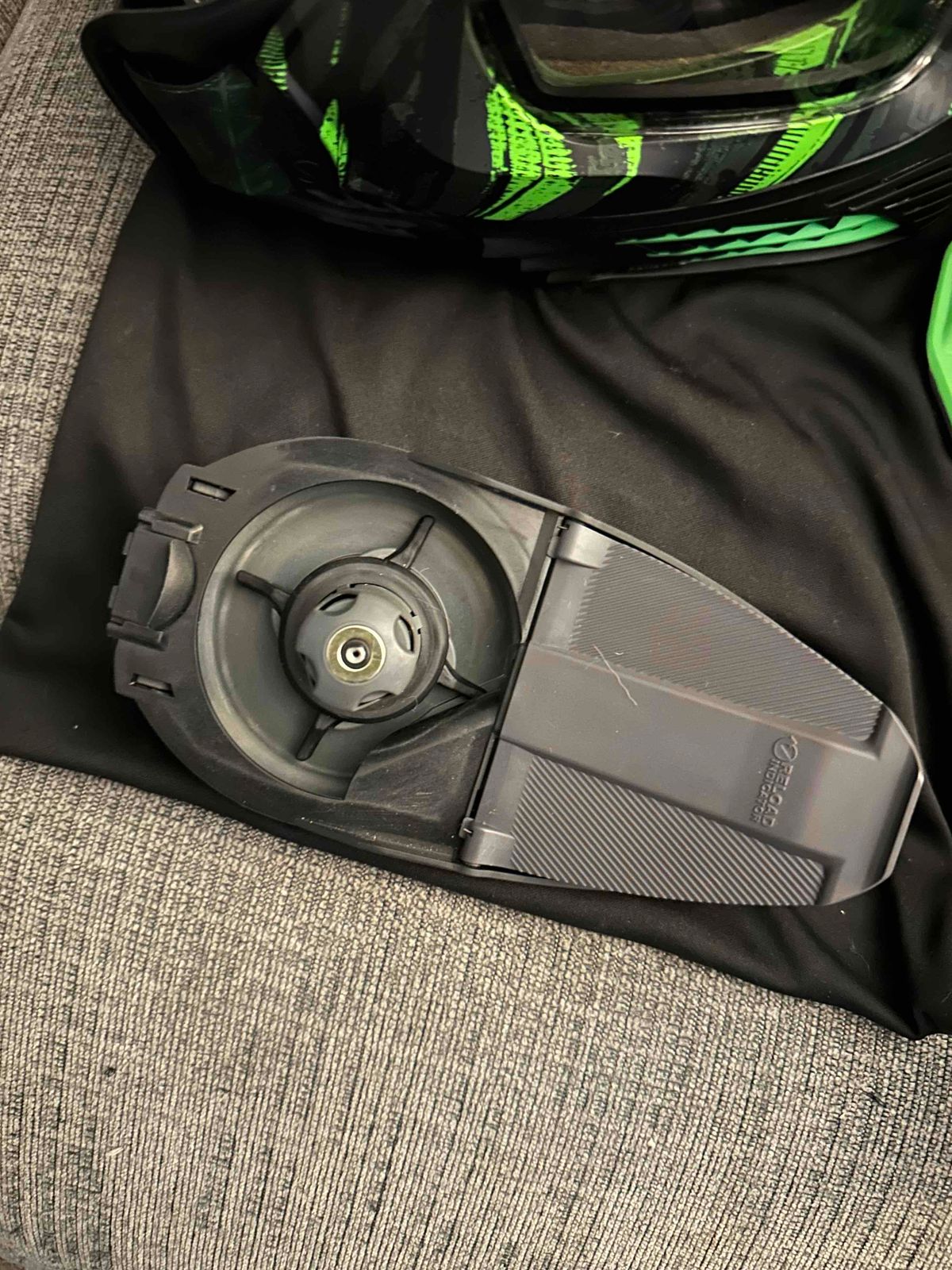 Graphic spire 3 and graphic contour 2 mask 