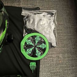 Graphic spire 3 and graphic contour 2 mask 