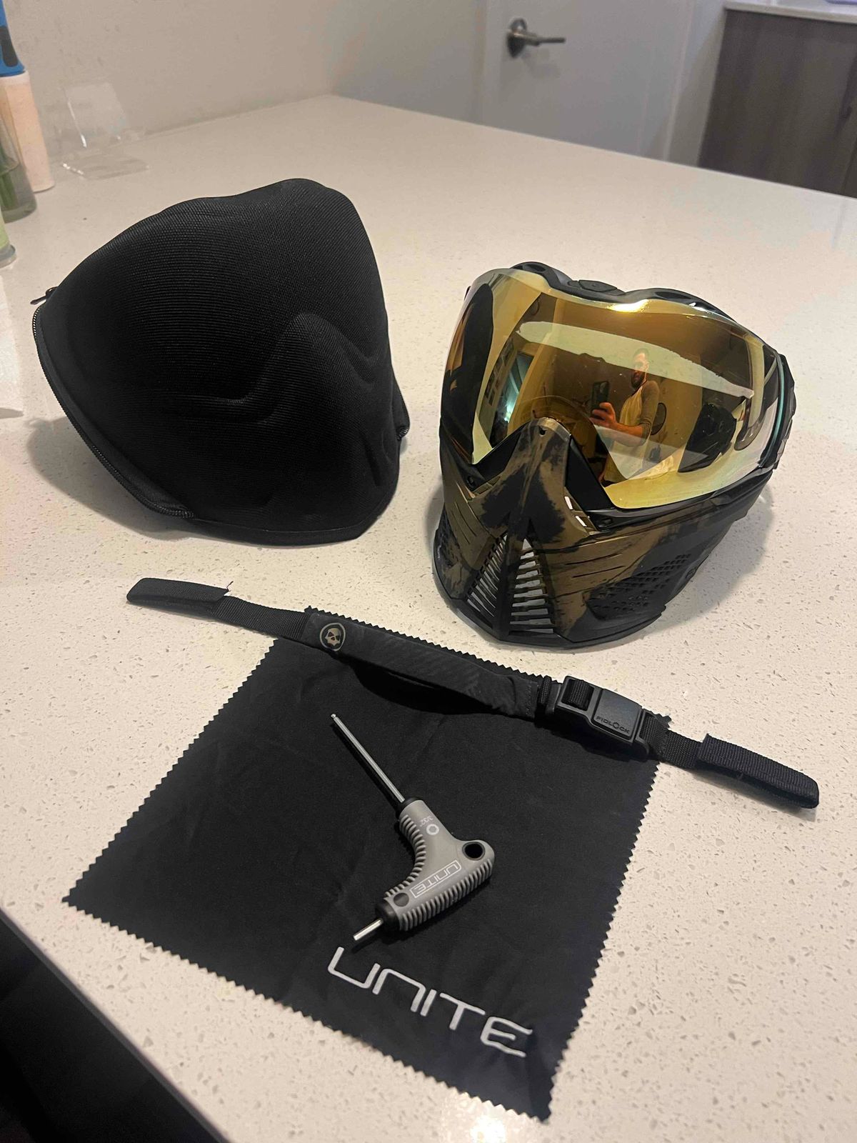 Push Unite Gold Skull Infamous Mask