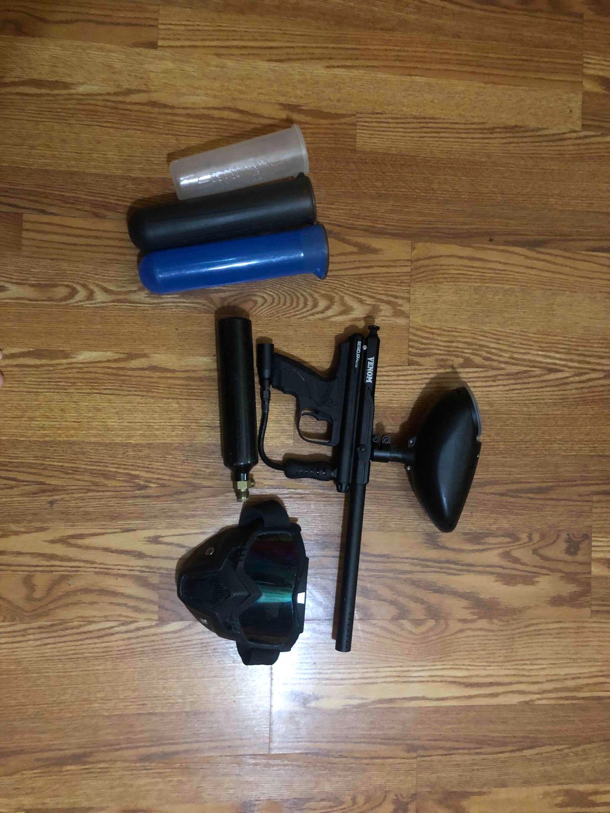 Paintball kit 