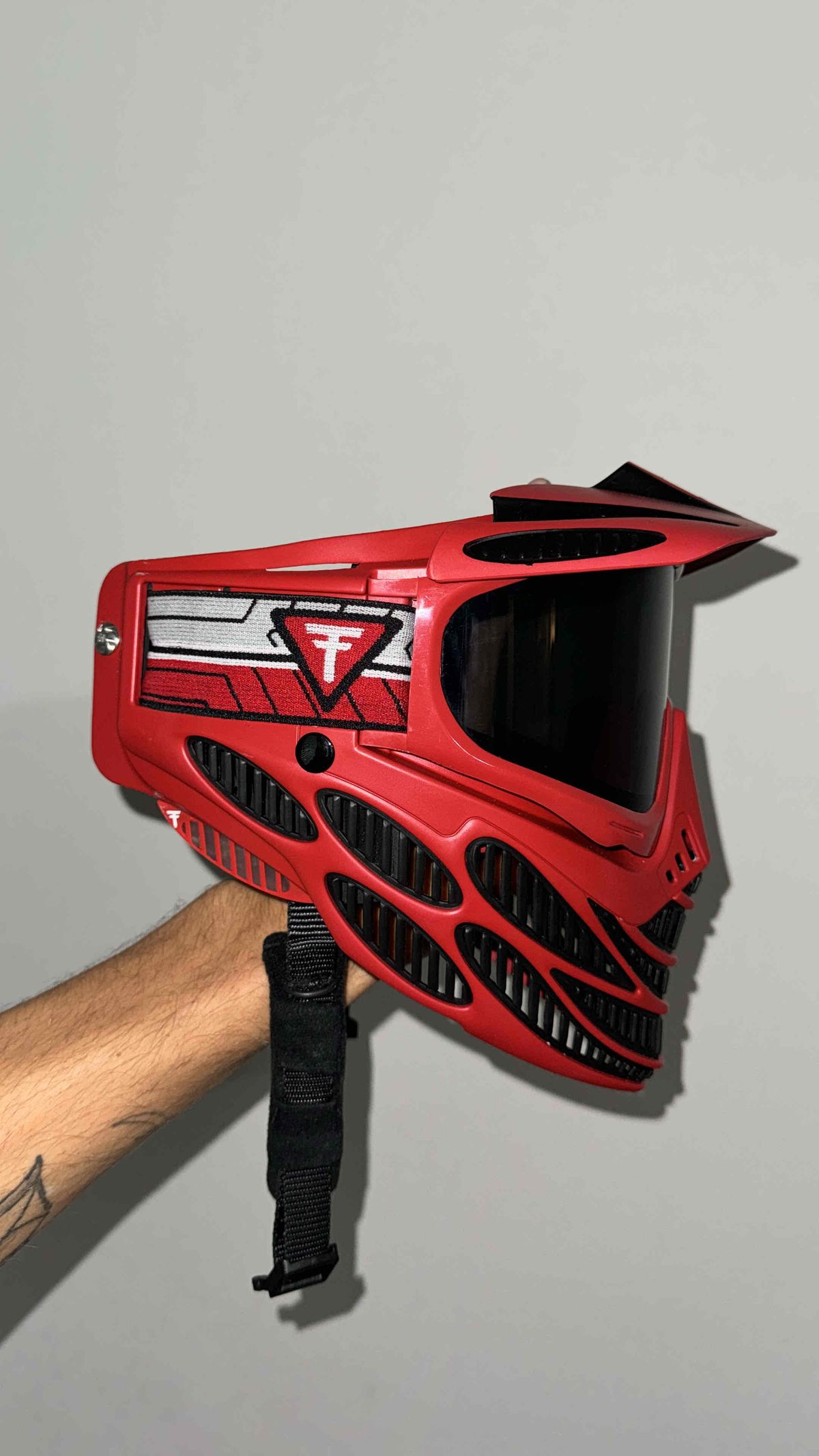 Reverse Red F8