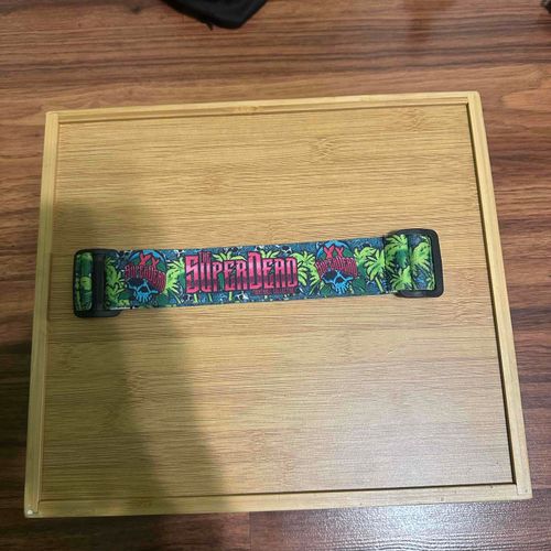 SuperDead Strap 