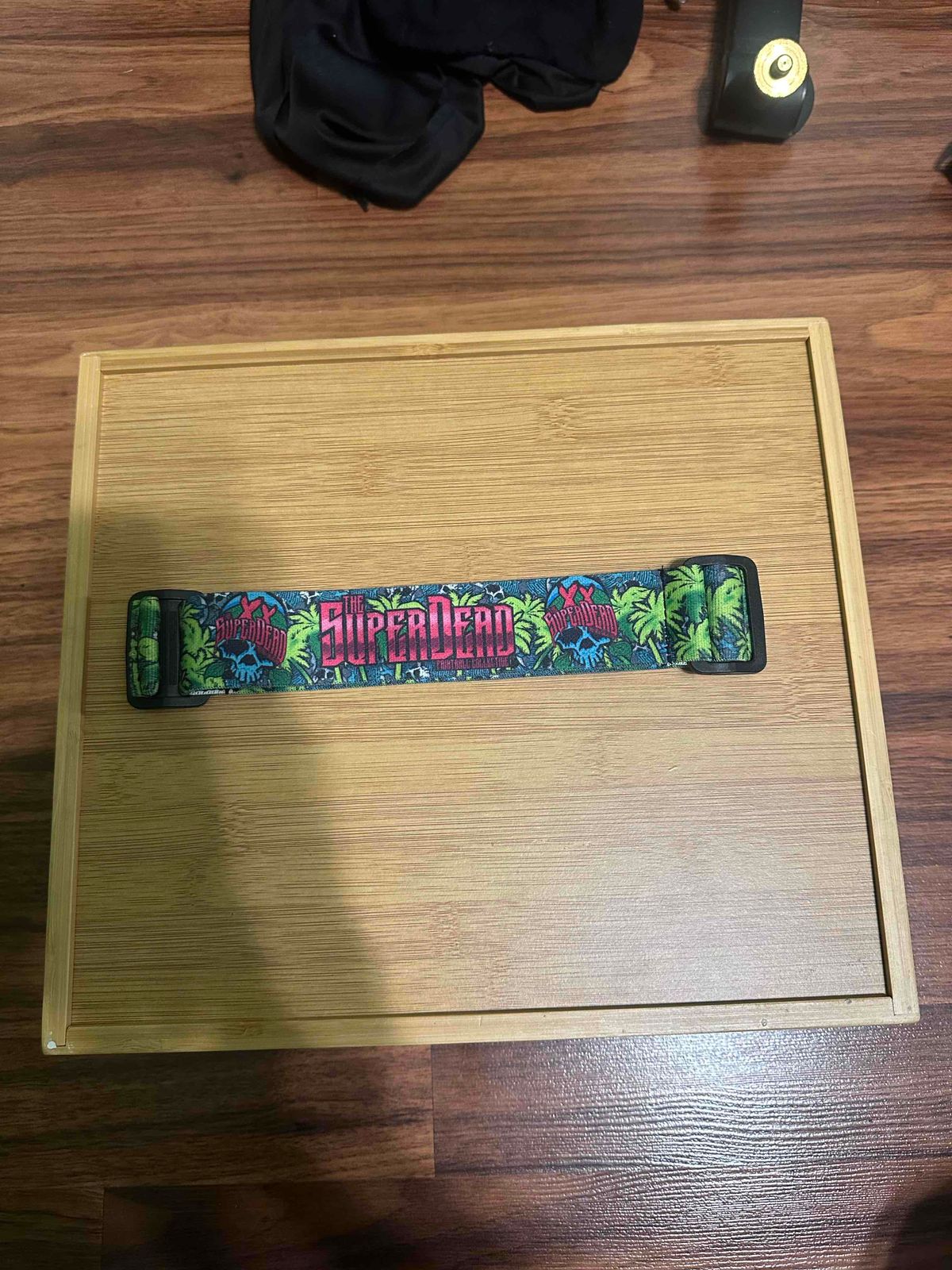 SuperDead Strap 