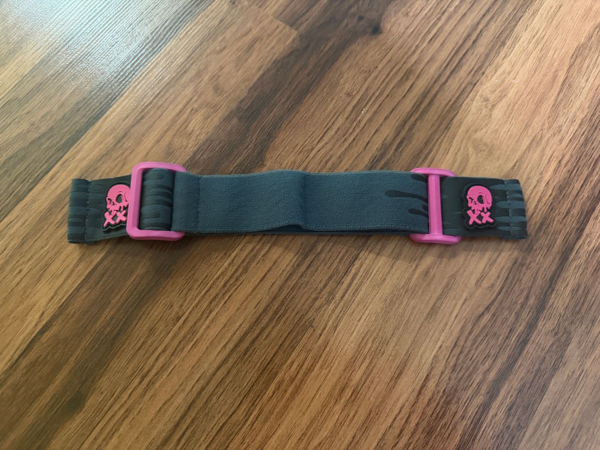 SD Dark Grey/Pink Mystery Strap