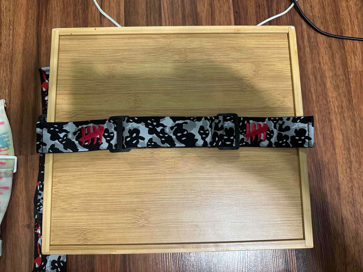 EOTS white/grey camo full red 