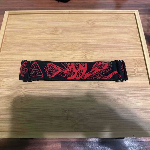 33T red snake BN