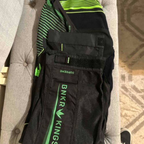 Bunker King Supreme Pants . Green