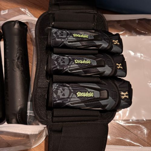 HKArmy Infamous 3-2-4 Harness and Pods