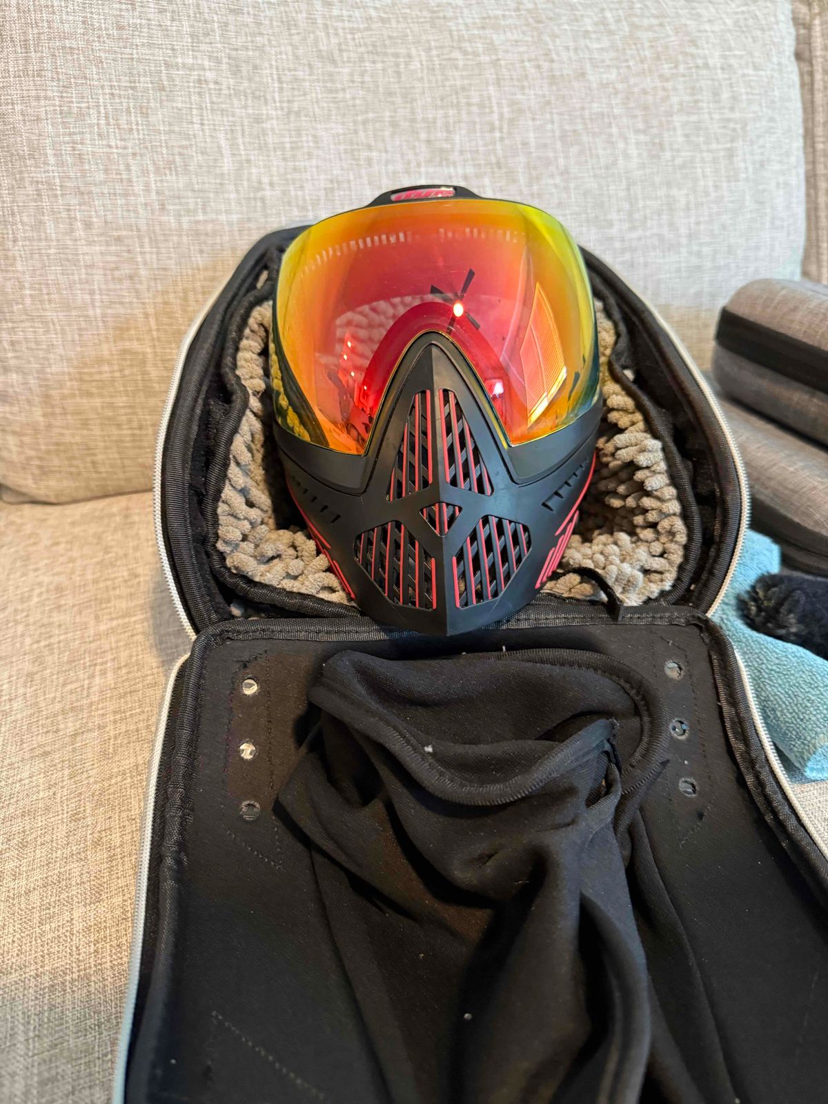 Dye i5 and goggle case