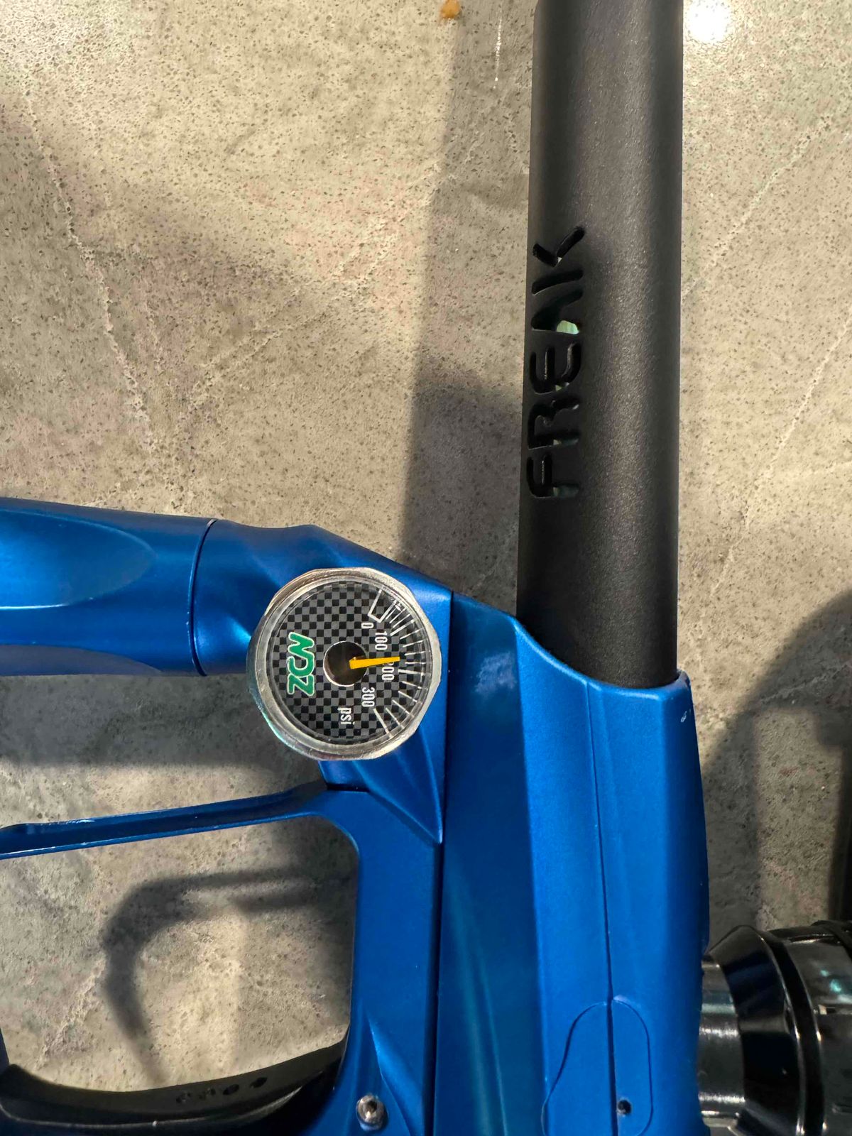 Smart Parts Shocker NXT Blue