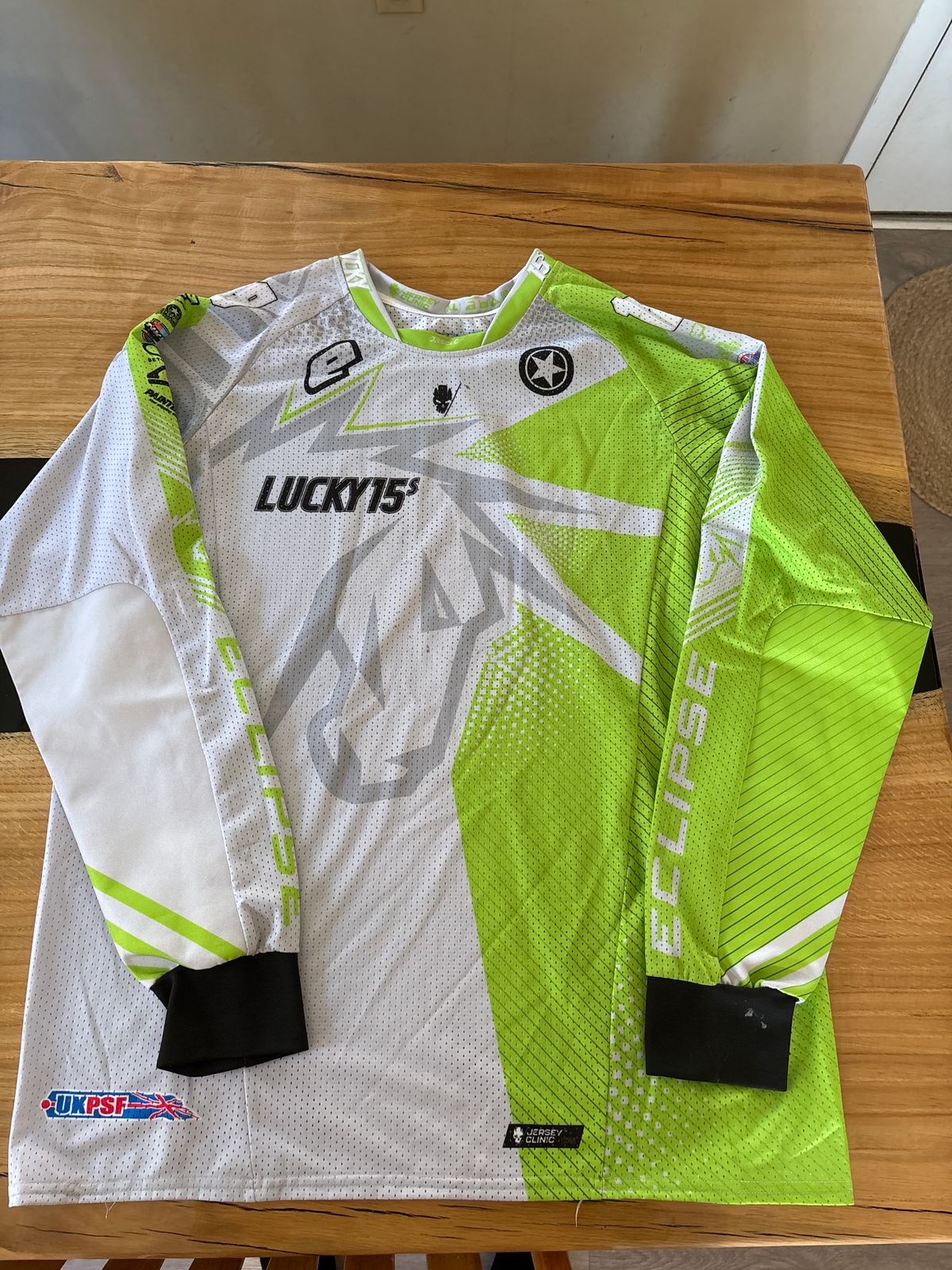 Jersey Lucky 15’s XL size