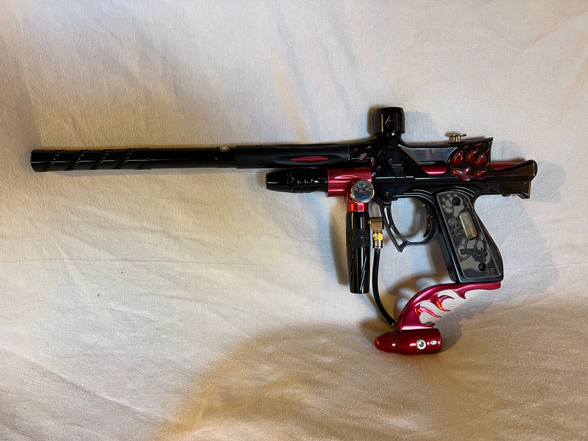 Naughty dogs intimidator team gun. 