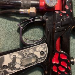 Naughty dogs intimidator team gun. 