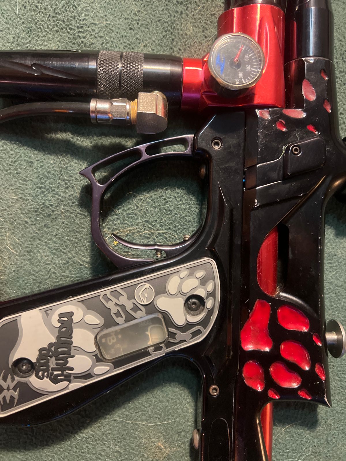 Naughty dogs intimidator team gun. 