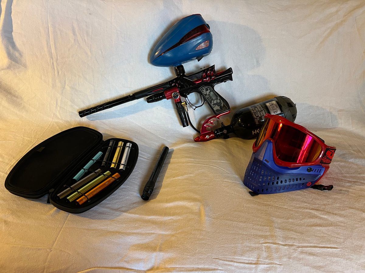 Naughty dogs intimidator team gun. 